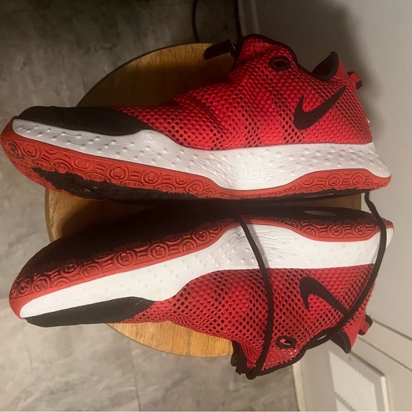 Nike Kids Black and Red Athletic Sneakers Paul George Nike - Picture 2 of 7